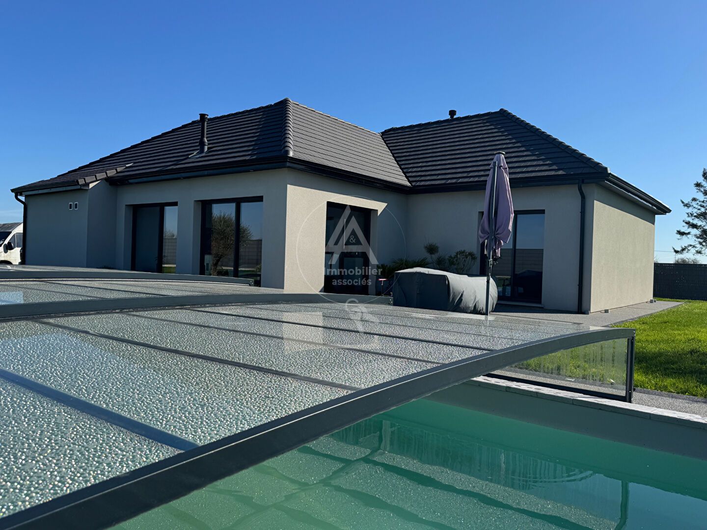 Plain pied avec piscine