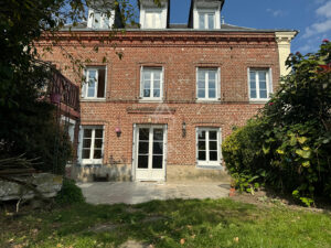 Possibilité 6 chambres/ garage et jardin