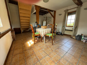 Maison avec un abri à Camping car