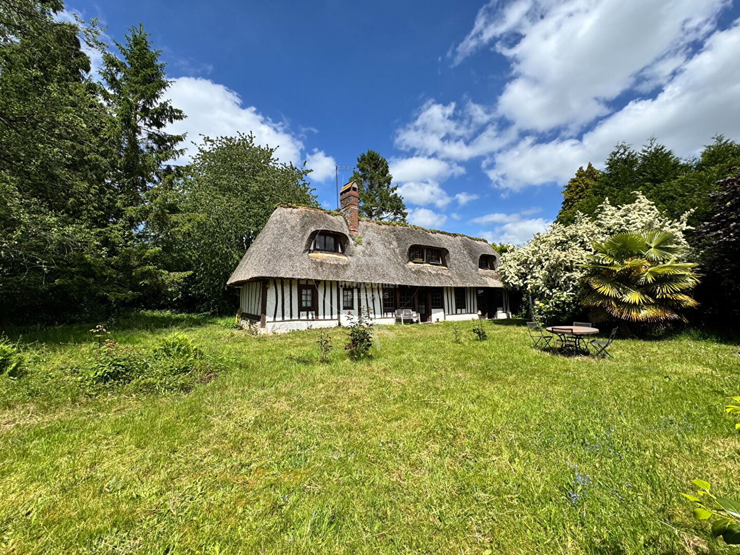 Maison au coeur d&rsquo;un village Normand