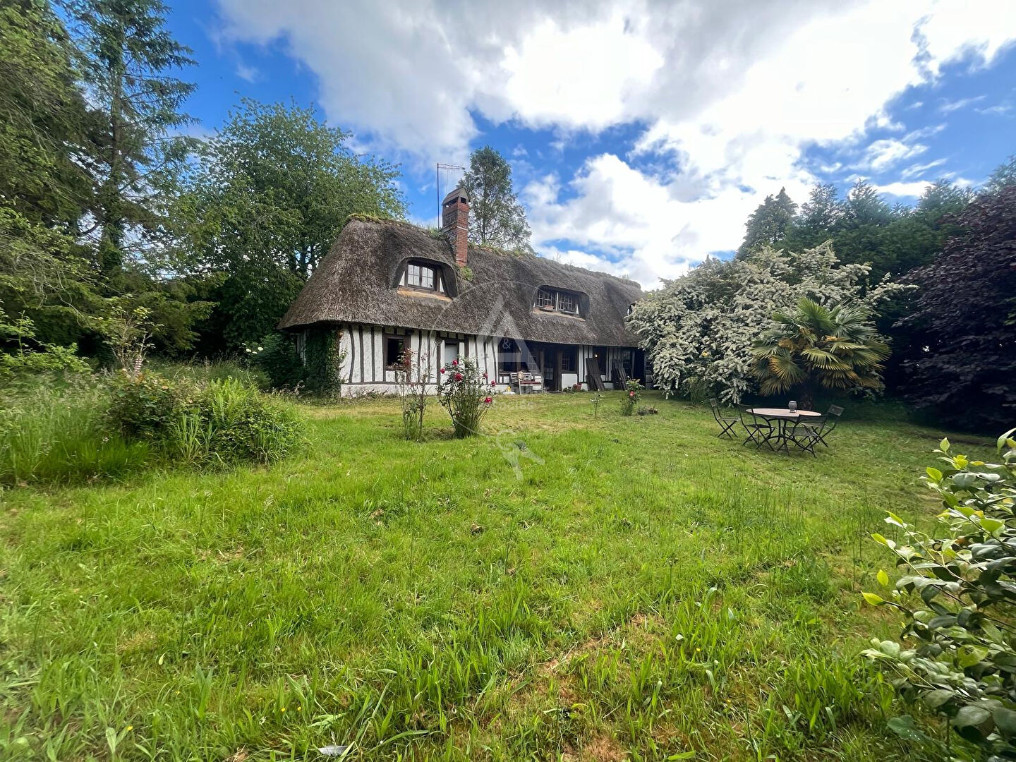 Maison au coeur d&rsquo;un village Normand