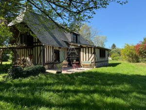 Maison et dépendance