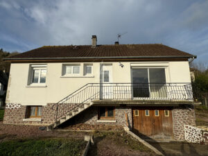 Pavillon sur sous sol/ Proche A13