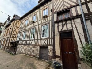 PONT-AUDEMER – Immeuble de rapport