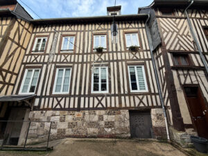 PONT-AUDEMER – Immeuble de rapport