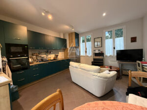 Appartement avec place de parking – HYPER CENTRE