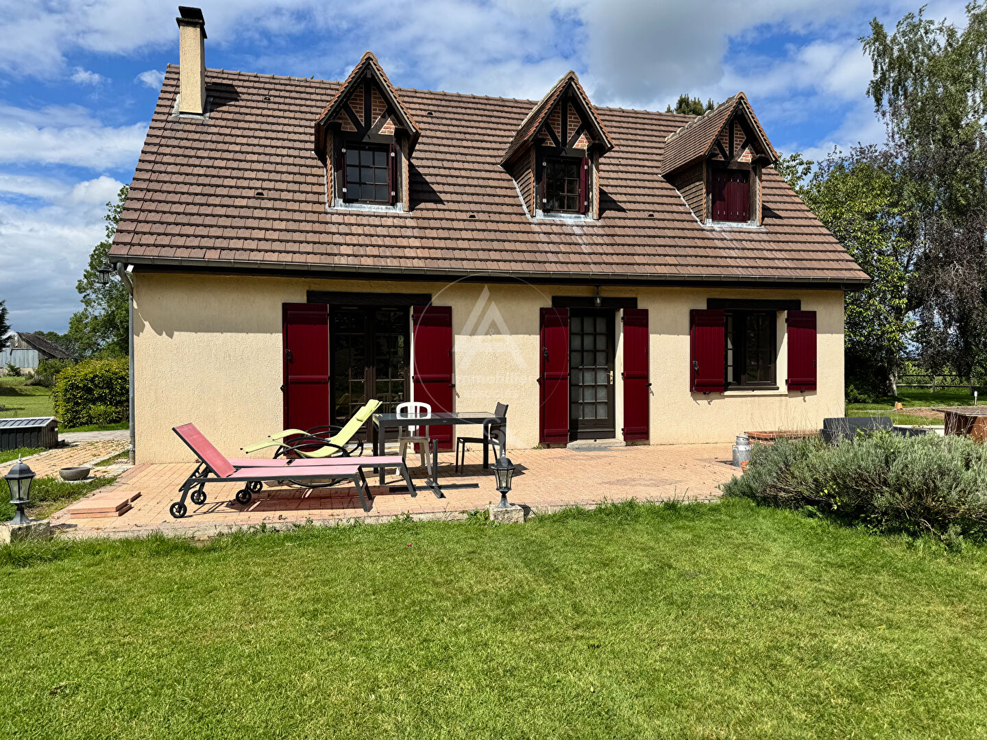 Maison située à la campagne