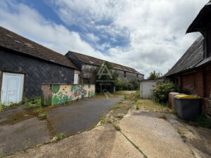 Immeuble avec travaux