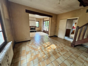 Maison avec beau potentiel – Idéale pour un premier achat ou un investissement
