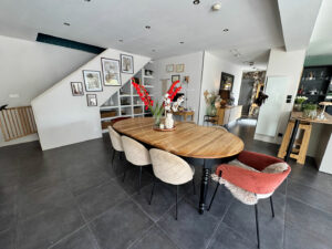 Maison contemporaine de 5 chambres sur un terrain de 2 300 m²