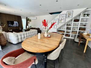 Maison contemporaine de 5 chambres sur un terrain de 2 300 m²